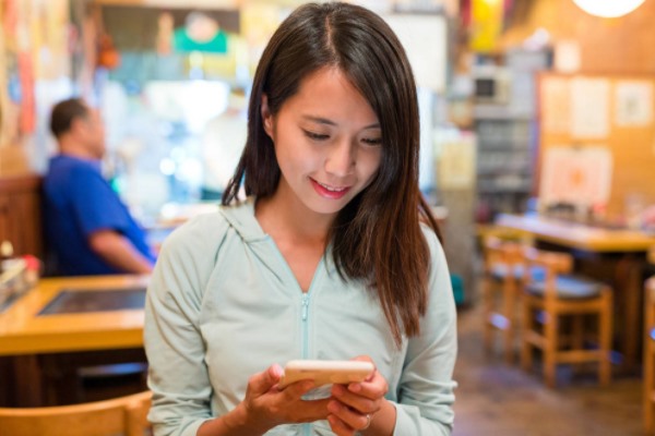 00后小伙子买卖微信账号，手机号？被判三年二个月，罚款超过50万元